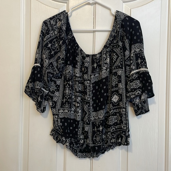 Forever 21 Bohemian Black & White Crop Top Size 2X - Picture 6 of 10